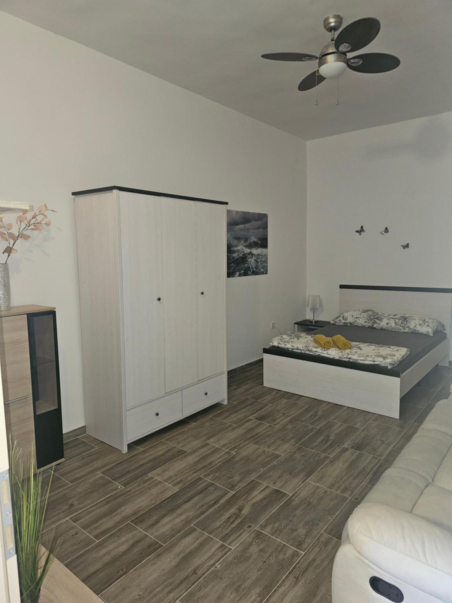 Apartmán Marko 3 Bedrooms Pula